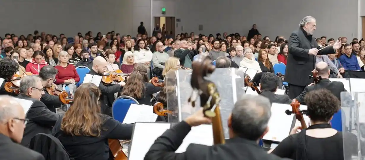 La Orquesta Sinfónica de Entre Ríos cautivó a más de 700 personas