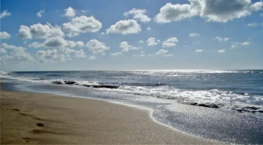 Flexibilización en Gesell: Intendente anunció el regreso de la playa y la pesca