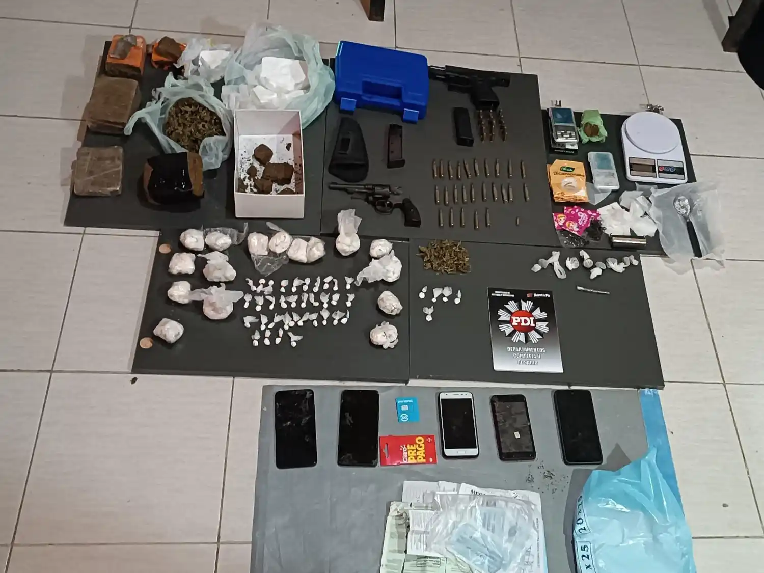 Dos mujeres fueron detenidas en la zona norte por estar relacionadas a un banda que vende droga.