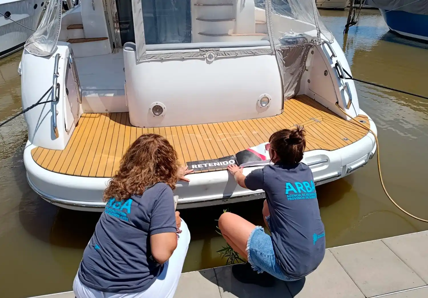 Los agentes constataron que las embarcaciones presentaban importantes incumplimientos tributarios.