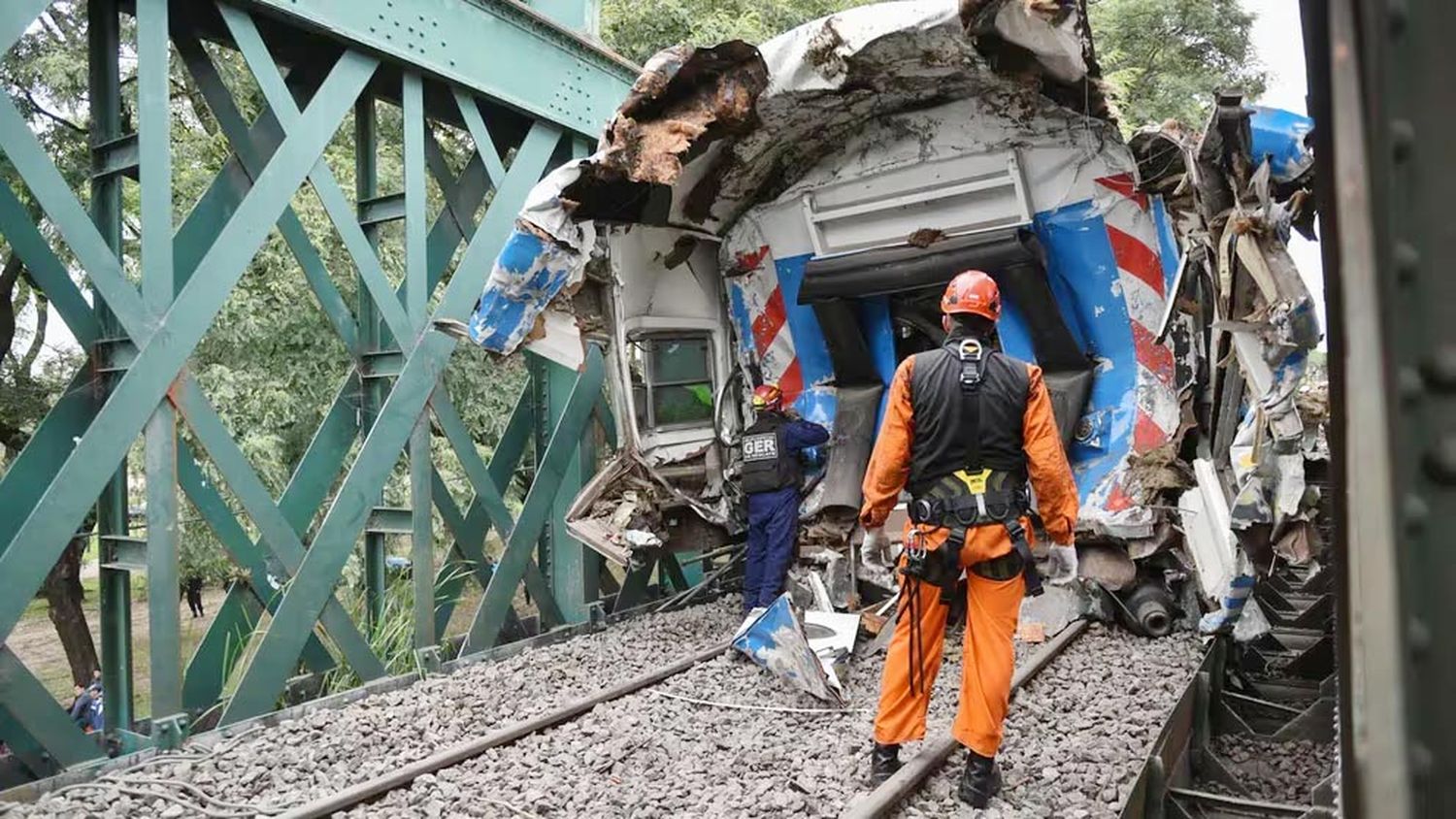 “Control, chocamos acá. Había un tren”, dijo el maquinista del tren San Martín