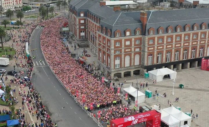 La largada del Medio Maraton de Mar del Plata (Foto: Sportfacilities)