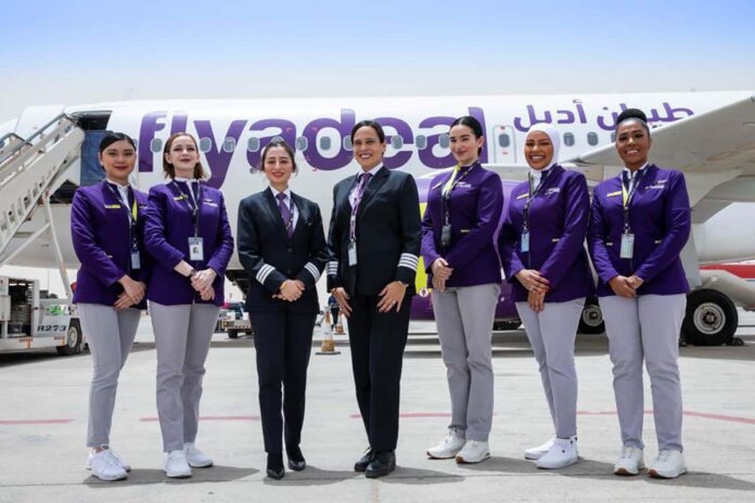 Histórico primer vuelo con tripulación 100% femenina en Arabia Saudita