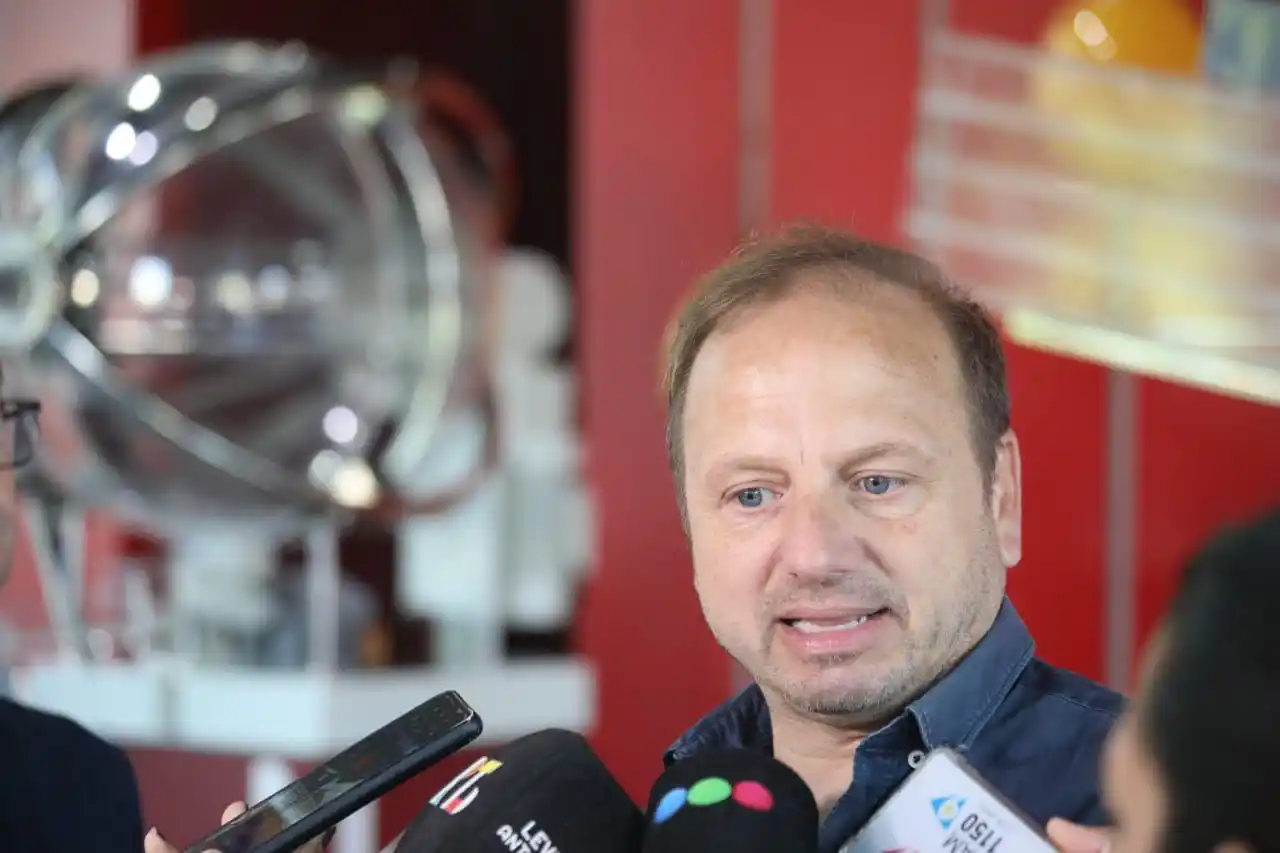 El secretario de Hábitat y Vivienda, Lucas Crivelli