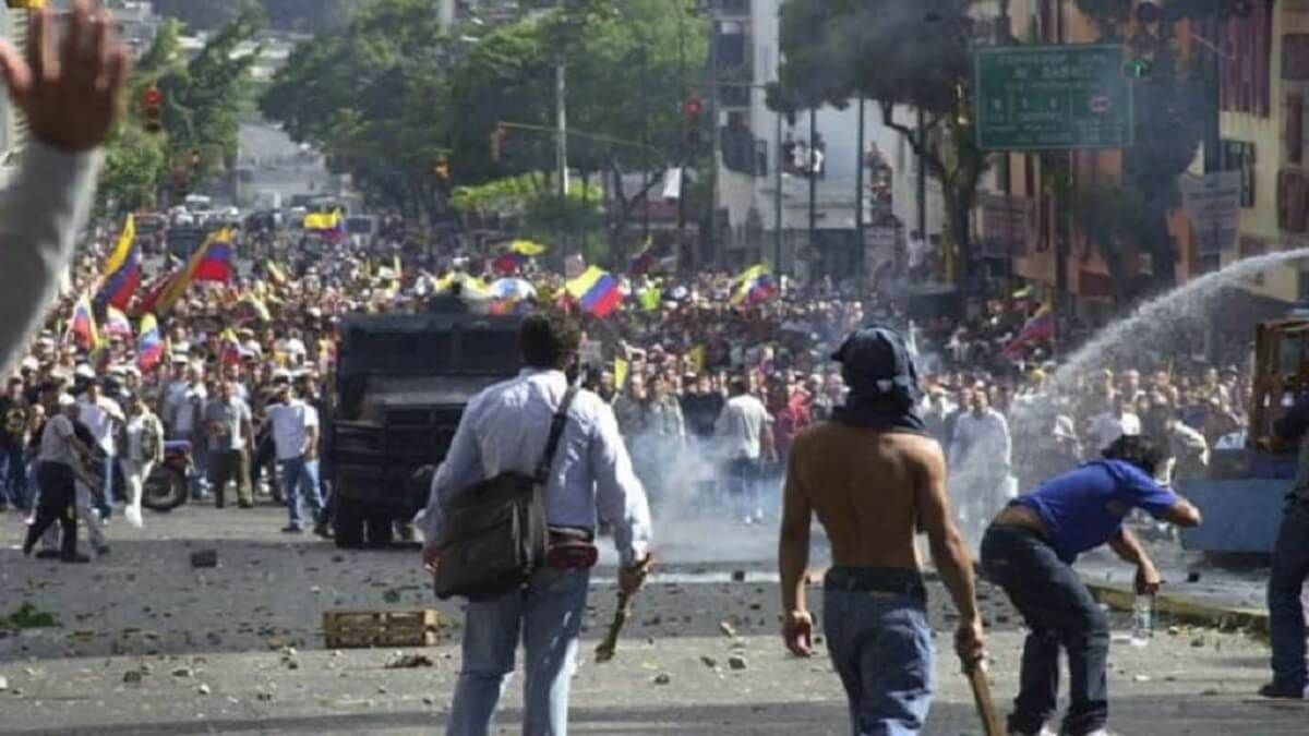 RELATOS PERIODÍSTICOS DEL 11 DE ABRIL del 2002:  una mirada al día que cambió la historia de Venezuela
