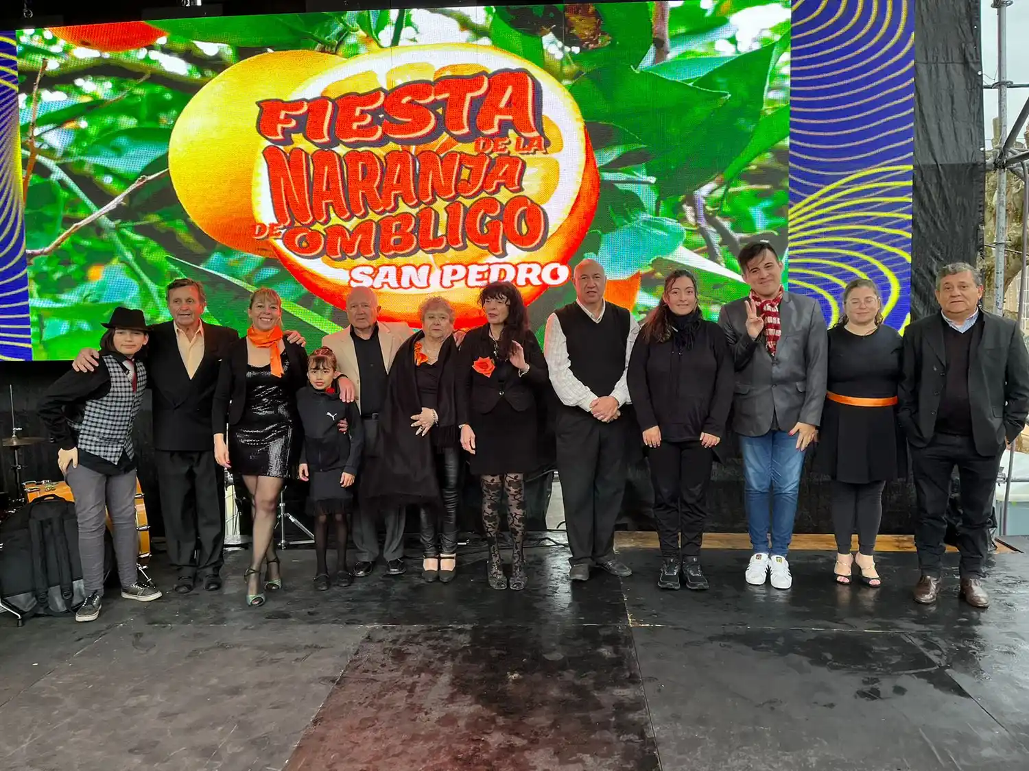 El grupo de tango municipal se presentó en la Fiesta de la Naranja