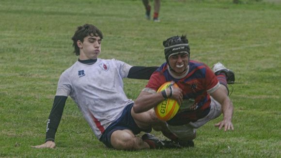 Rugby: la categoría M16 del Club Náutico lidera con comodidad