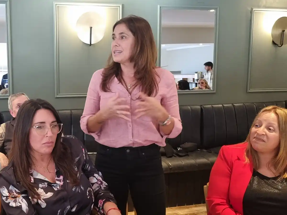 Eugenia Talerico junto a Natalia Chacón y Daniela Gatti, en la presentación de la lista de Potencia.