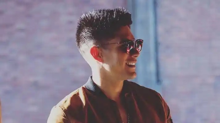 Chyno celebra sus avances