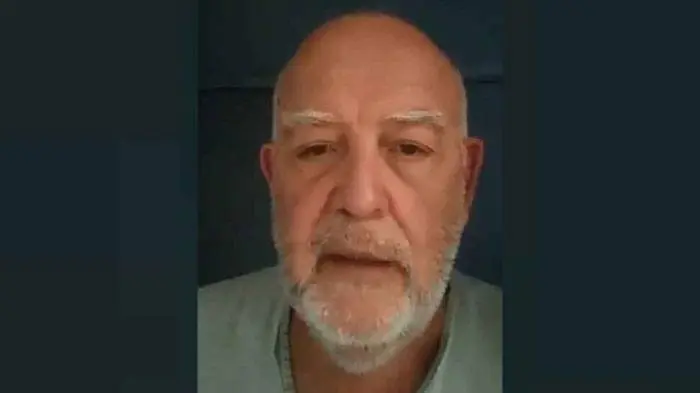 �SRefleja el hartazgo y la  soledad que sienten la  mayoría de los profesionales de la salud⬝