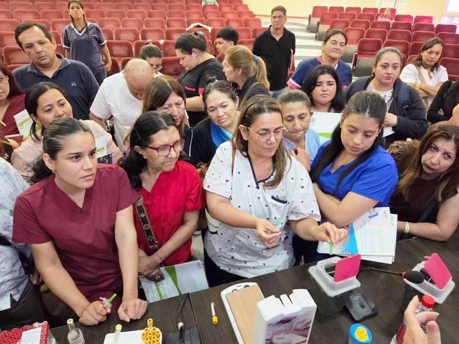 Nueva capacitación para personal de
laboratorios de los centros de salud