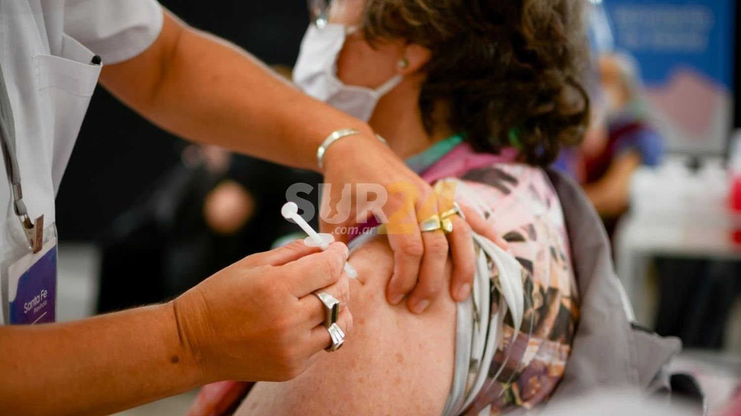 Vacunación a buen ritmo en el Hospital: 900 dosis hoy y otras 900 mañana