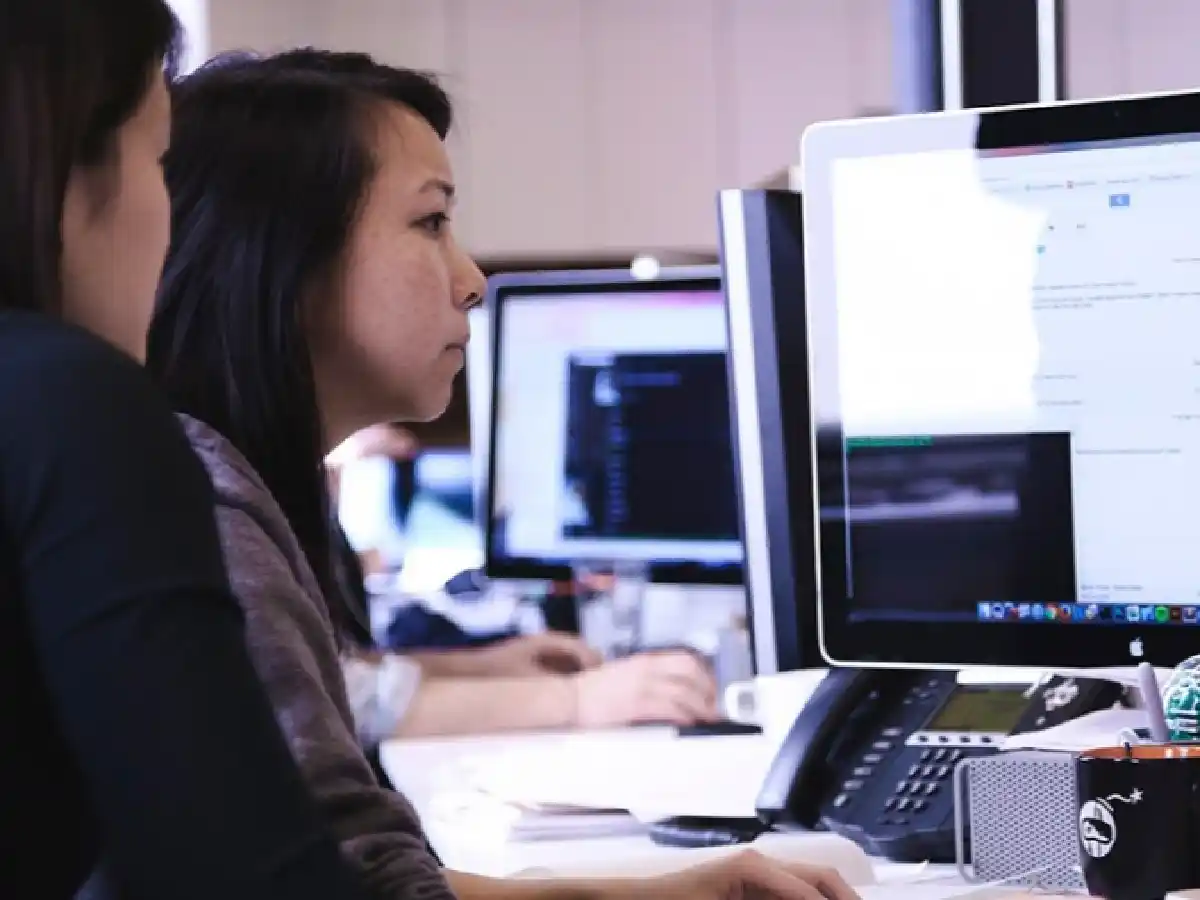 La propuesta del Gobierno para formar 70.000 programadores en un año