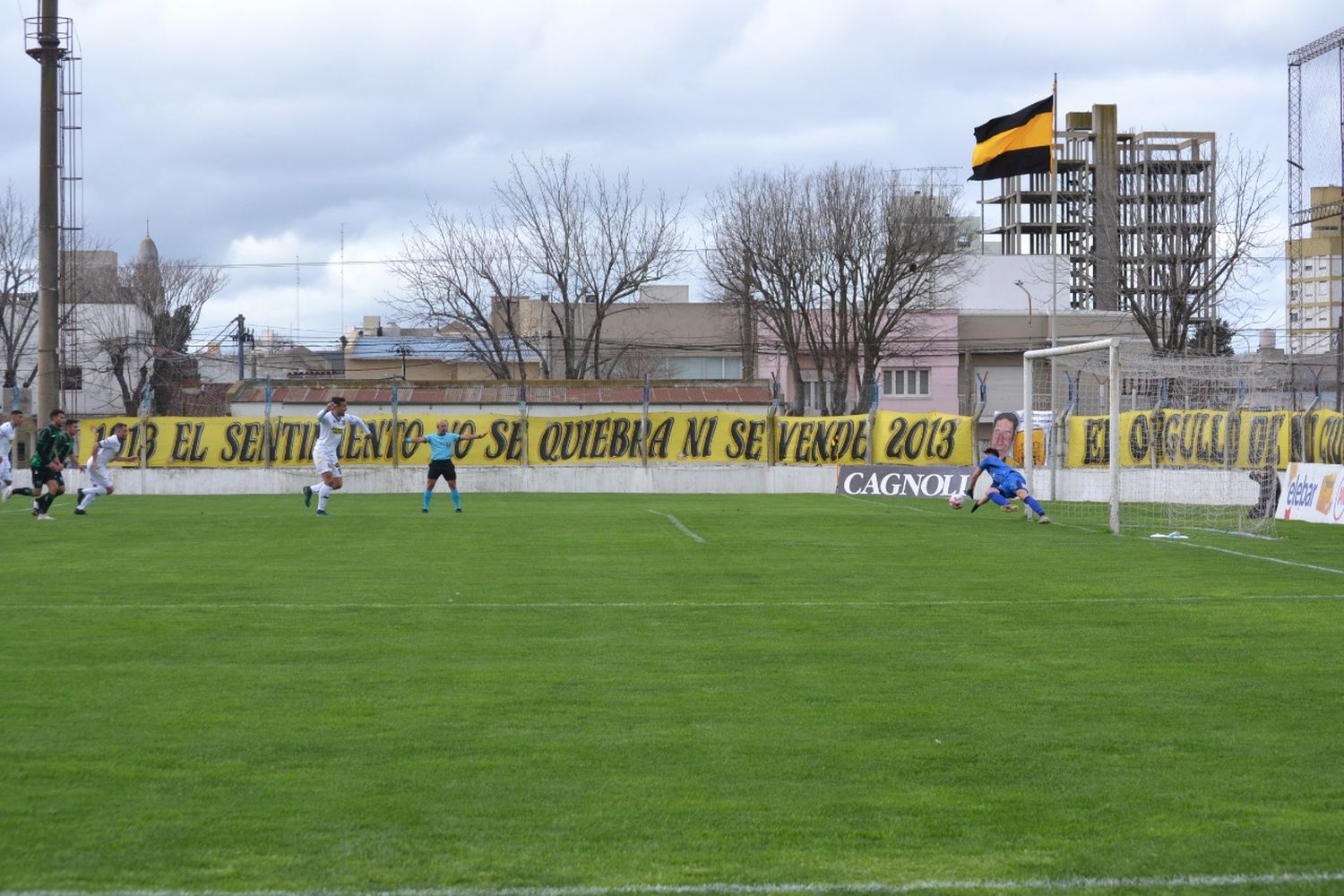 Santamarina y el desafío de reencontrarse con el gol
