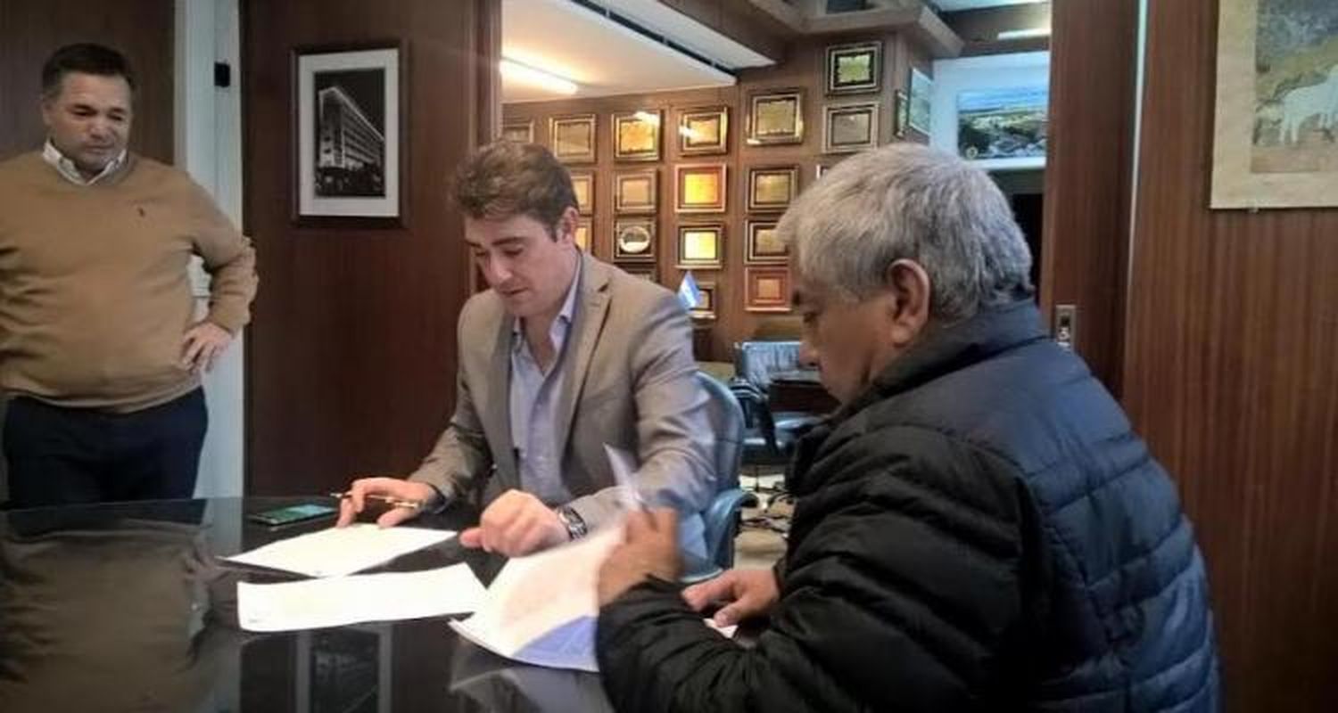 Rutas 191 y 1001: Salazar y Farallón acordaron comenzar las obras de reparación en un mes