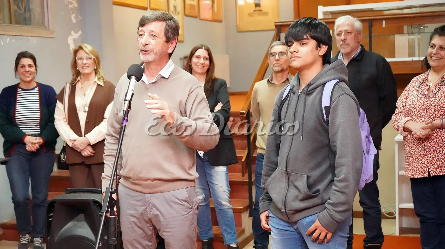 Comienzo: Palabras del director del Centro Cultural en la apertura.