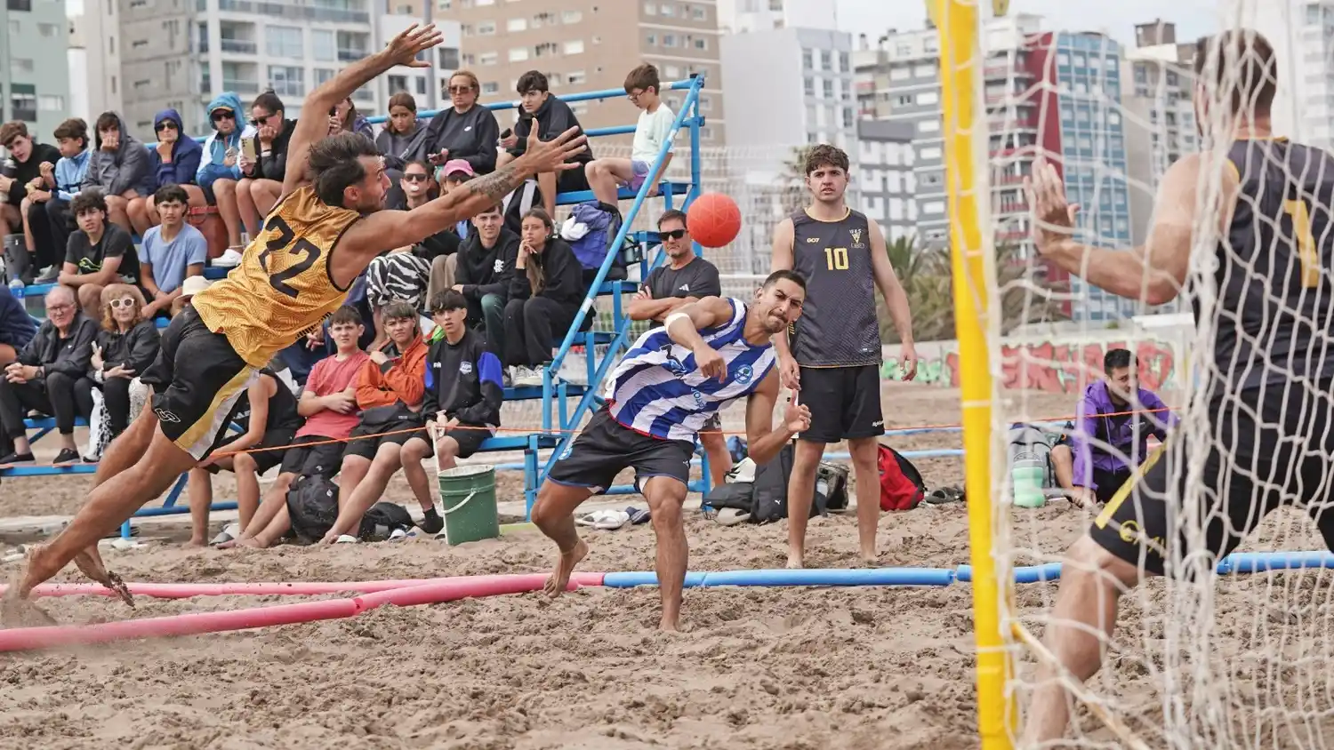 Necochea vivió la segunda fecha del Arena 1000 de Beach Handball