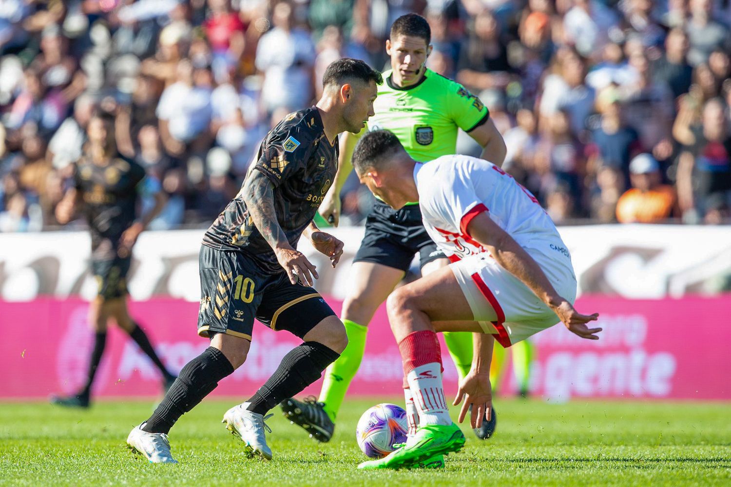 Reparto de puntos en Platense-Estudiantes