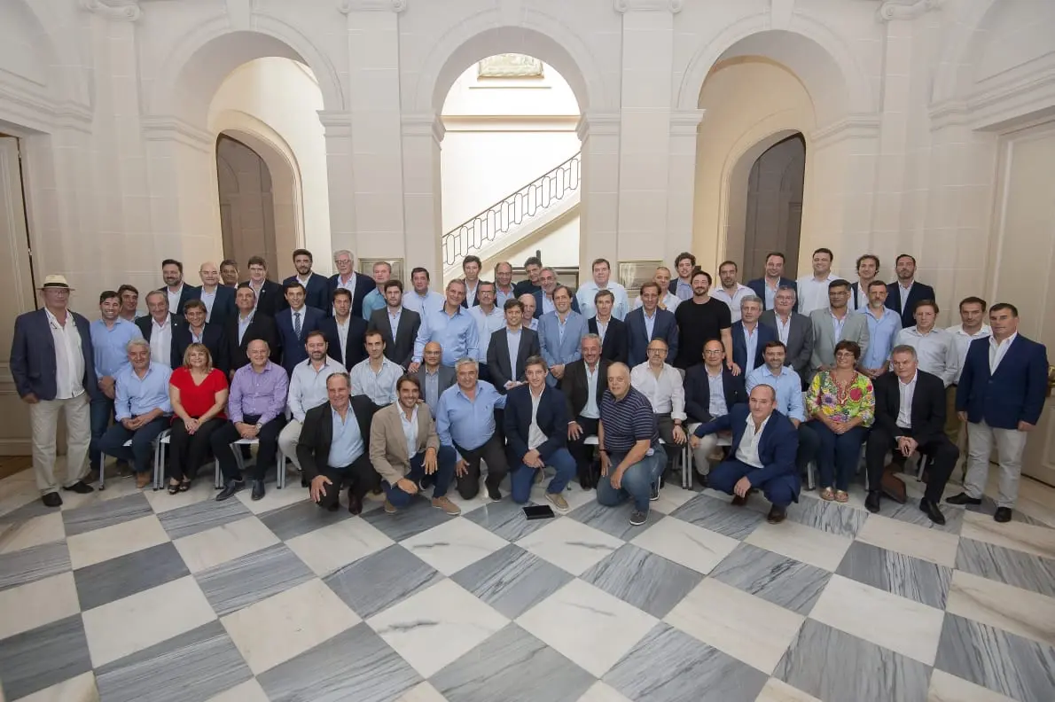 Ley impositiva: Kicillof dio explicaciones a los intendentes