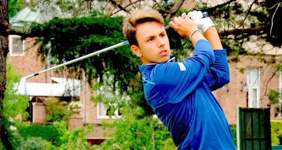 Marcos Montenegro se prueba en el Open de Argentina de golf