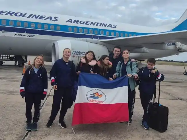 Nadadores de Pescadores compiten el Nacional de Santiago del Estero.