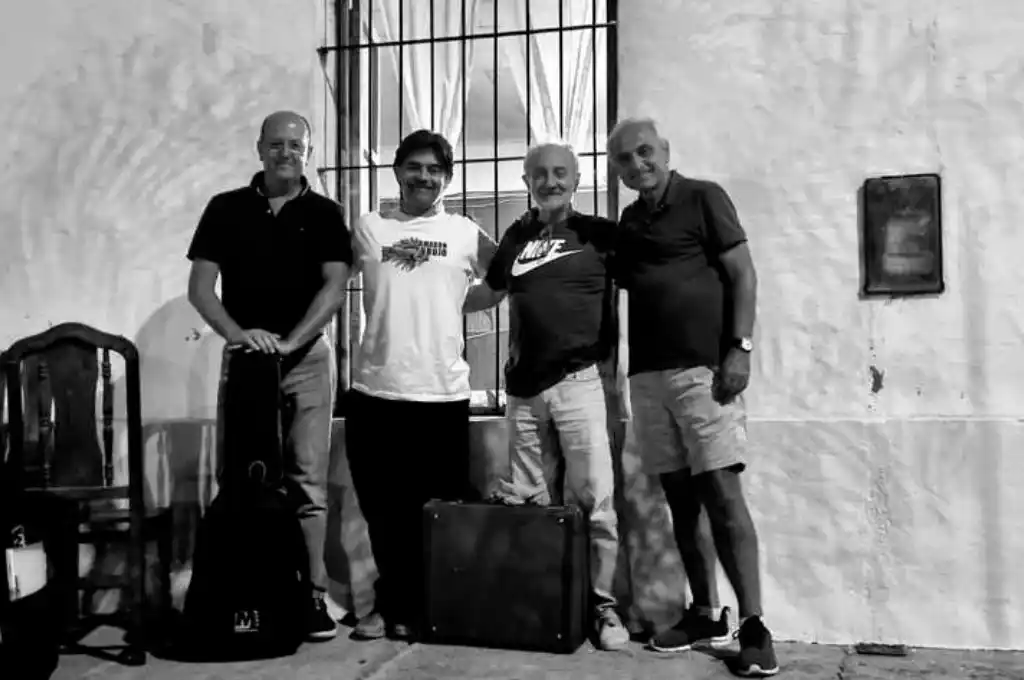 “Suelo 3”, banda integrada por Carlos Bertone, Juan Crespo y Marcelo Molfino.