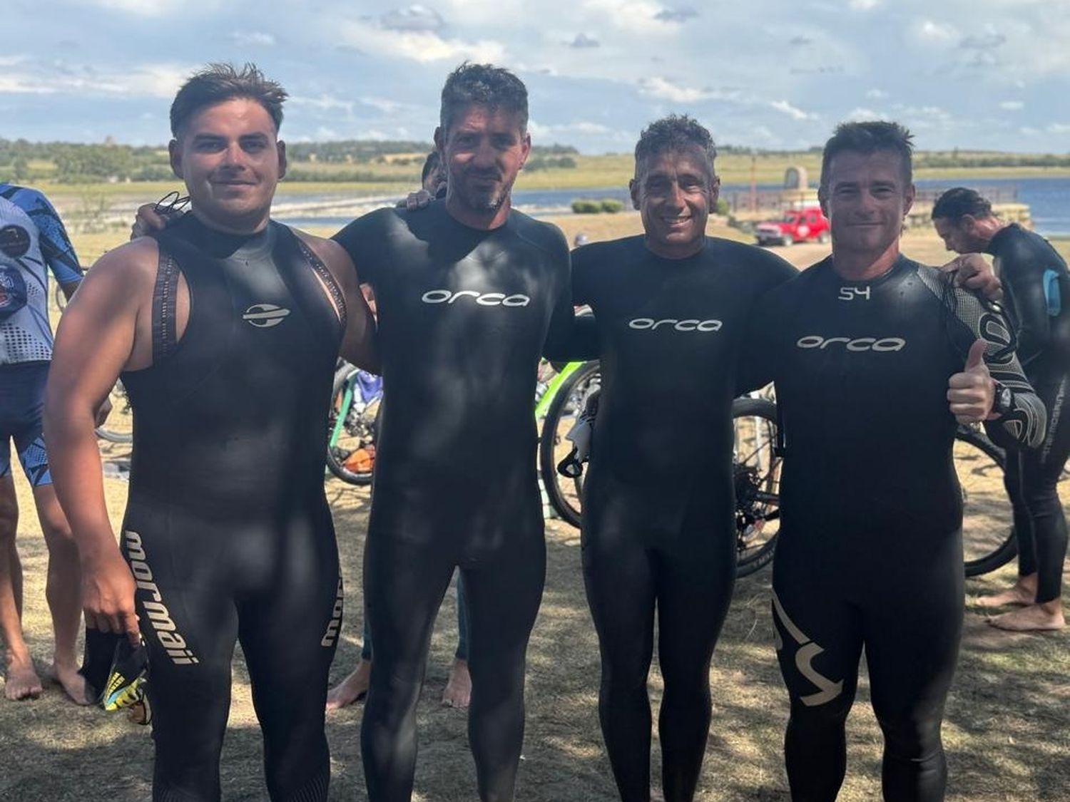 Triatletas. Carlos Anzorena, Hernán Mancino, Eduardo Grana y Nicolás Medina