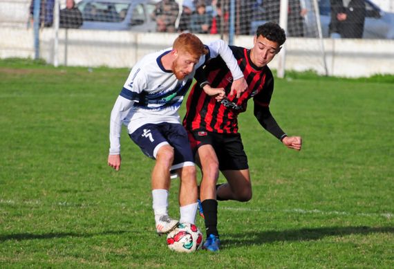 Gimnasia e Independiente, en el arranque de la definición