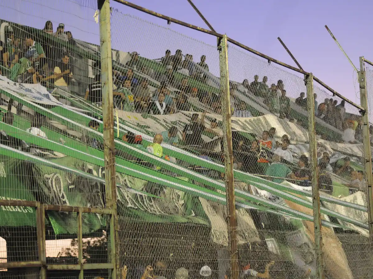 Con Douglas no, con Boca Unidos sí