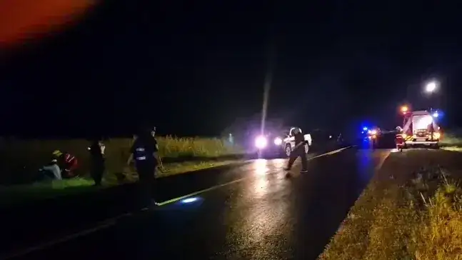 Dos personas murieron tras un choque entre una camioneta y una moto en una ruta provincial