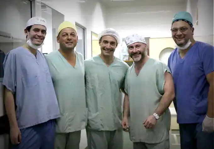 Fe de erratas: La cirugía de riñones fue dirigida por el doctor Gonzalo Vitagliano