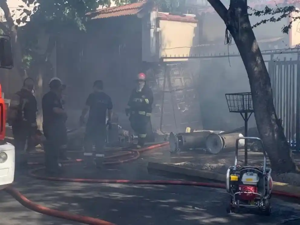 La casa era un depósito de fuegos artificiales para la venta.