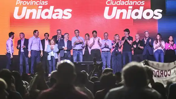 En el Estadio de Obras, Provincias Unidas cerró su campaña