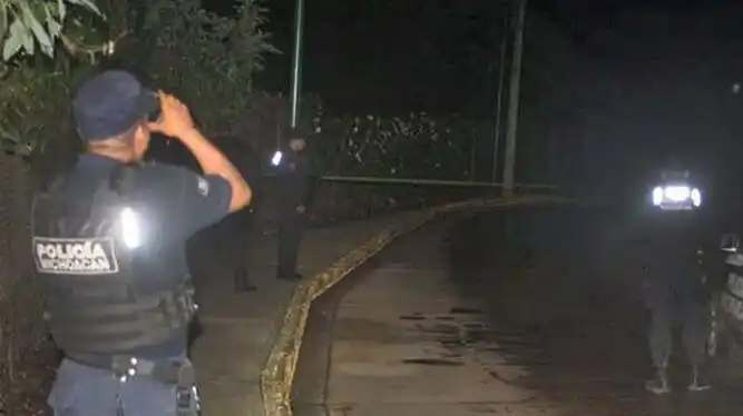 México: al menos 14 policías muertos en una emboscada narco