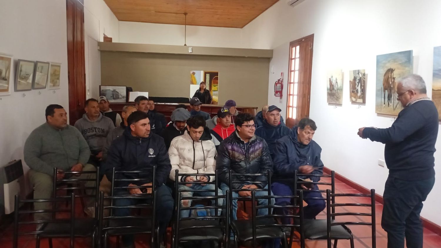 La capacitación se desarrolla en el Museo Quirós.