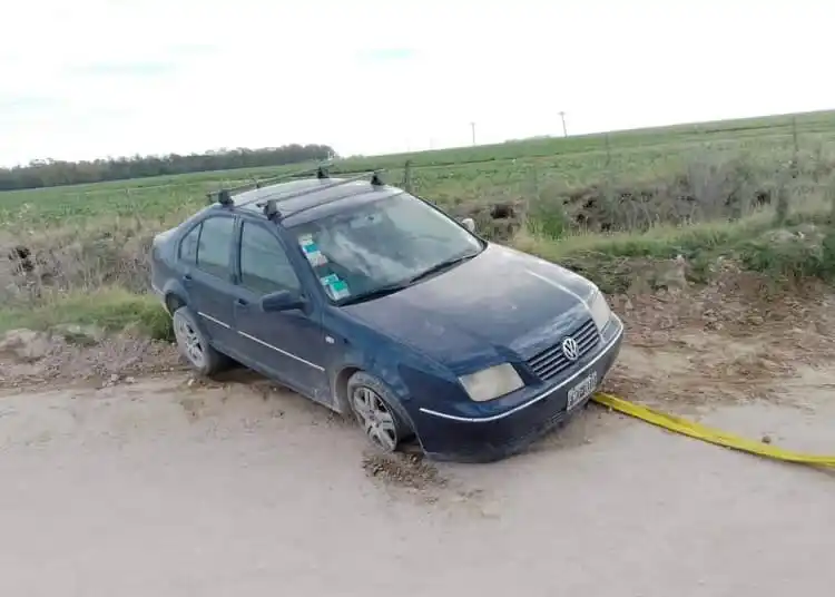 Bomberos auxiliaron a un automovilista en el camino al Balneario Orense