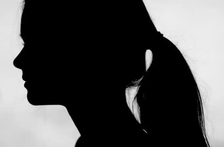 Por qué el pensamiento tiende hacia el pesimismo, según un especialista