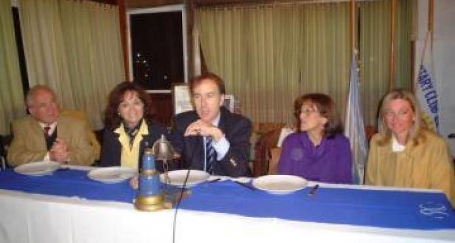 Donación del Rotary Club