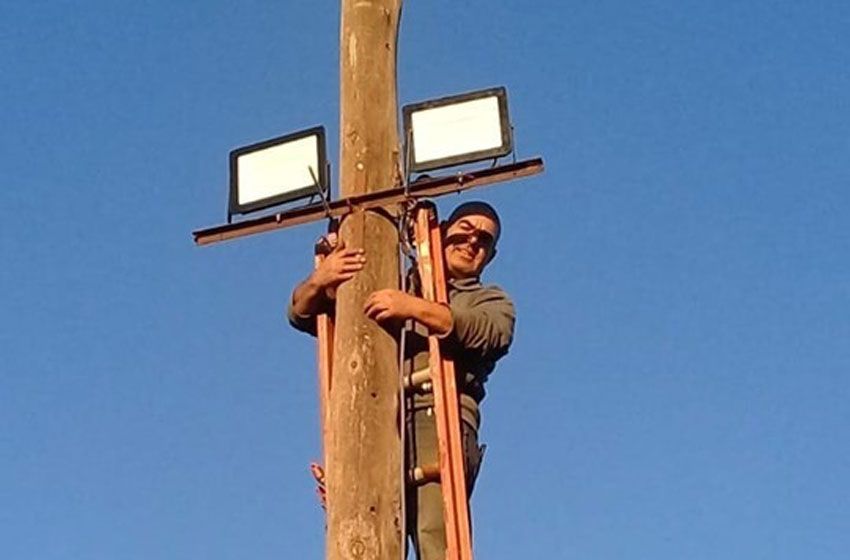 Se robaron las luces de un club de Batán: no habían llegado a inaugurarlas