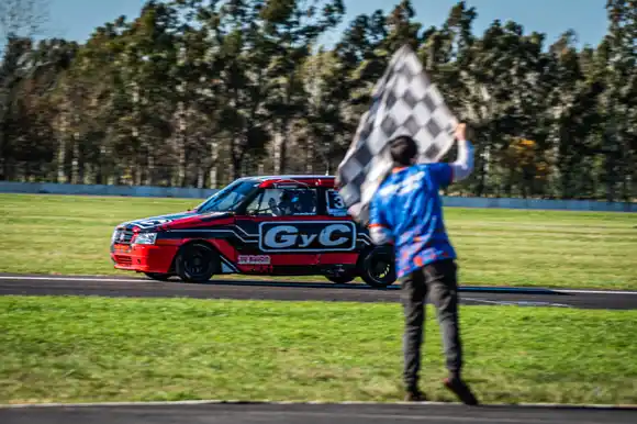 Duelo de Campeones de la ASM en La Plata: Juanchi Gárriz y Tomy Vitar, dúo de Fiat UNO para la fecha de invitados