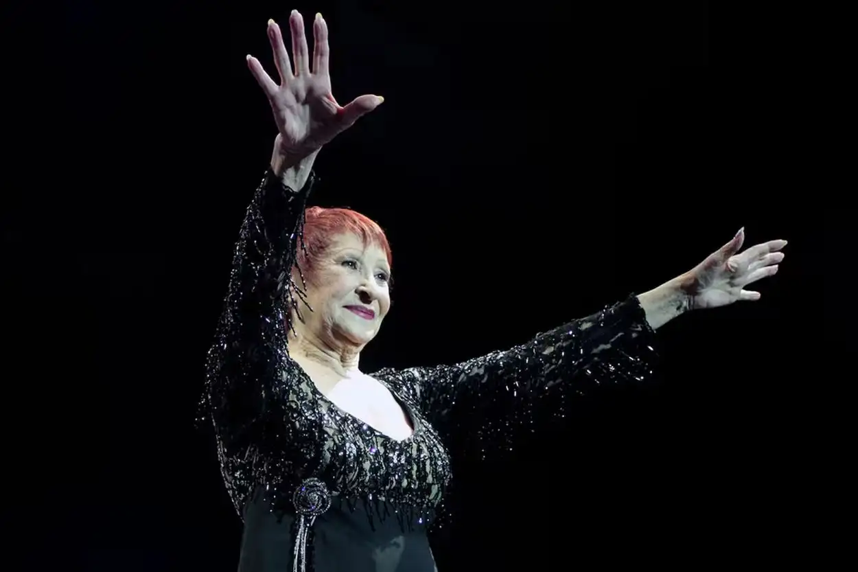 María Nieves.