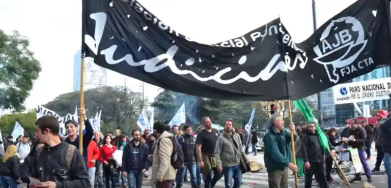 Tras el paro, Vidal convocó a los judiciales bonaerenses 