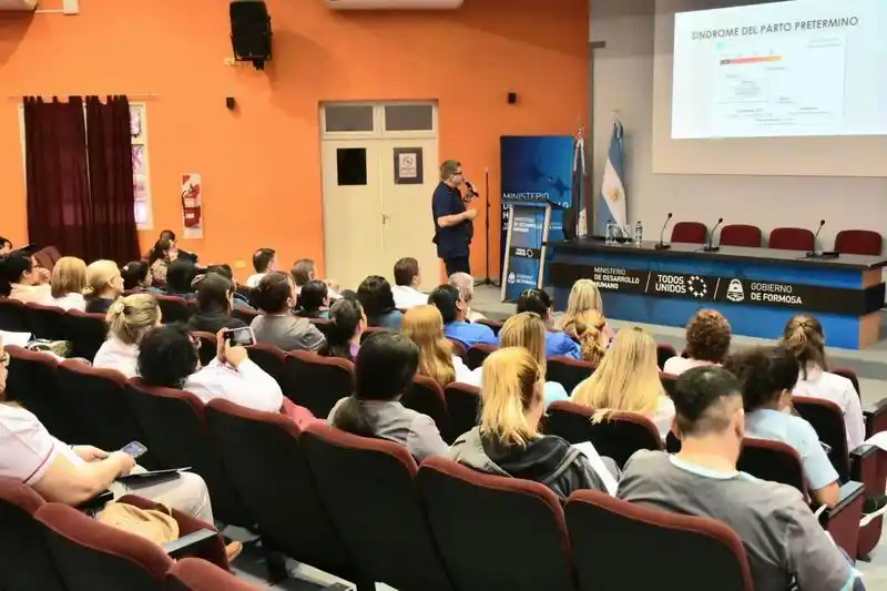 Equipos de salud de la provincia 
participaron en la Jornada del Prematuro