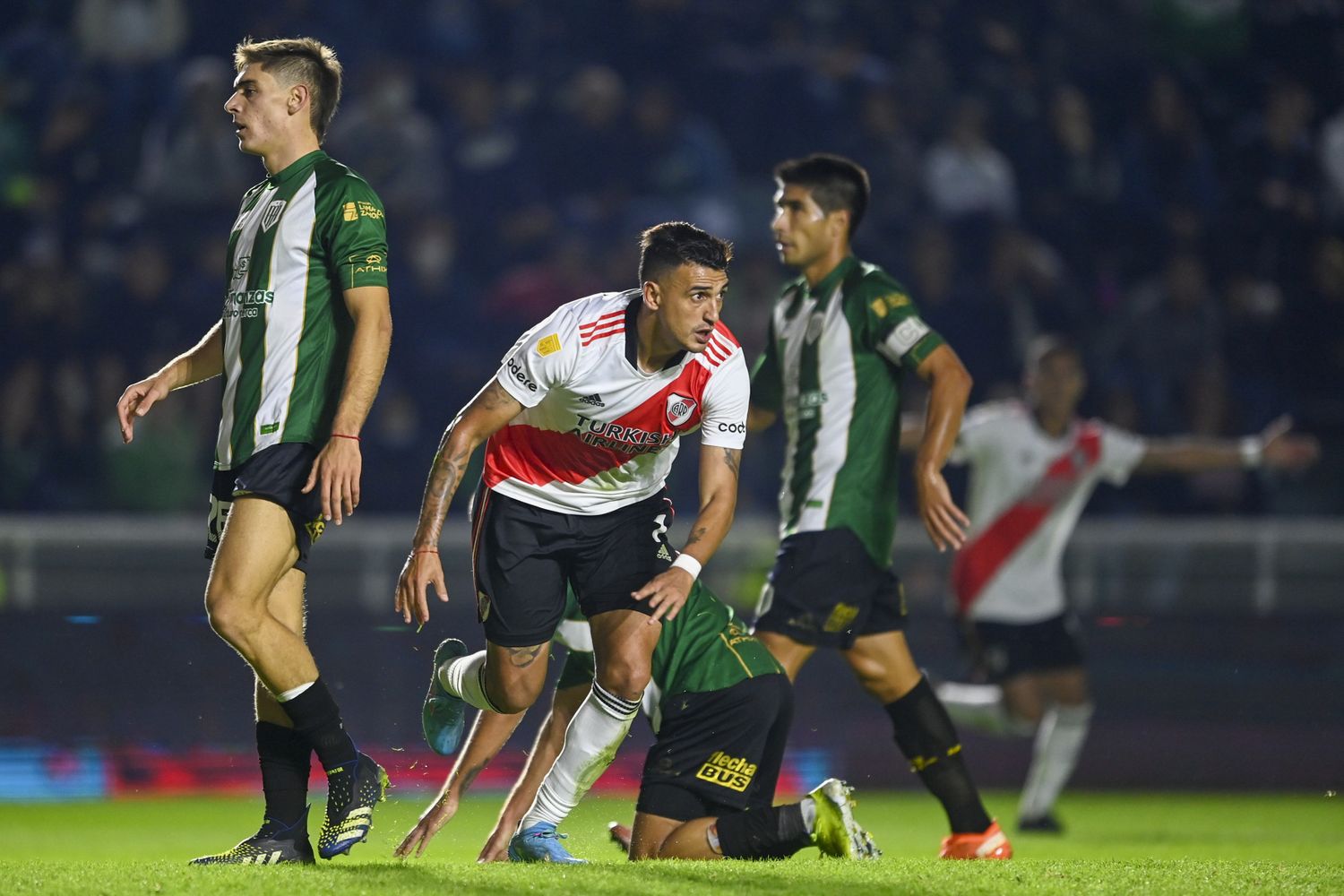 Herrera fue suspendido por el error cometido en Banfield-River