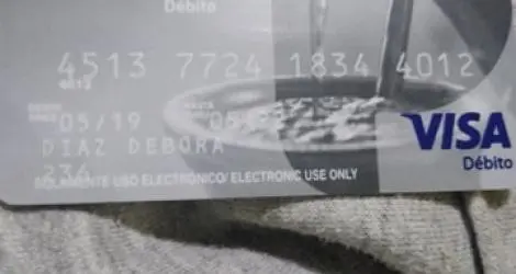 La tarjeta de Débora