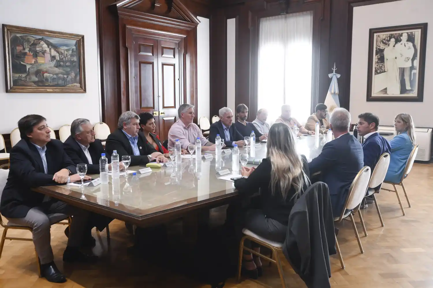 Kicillof encabezó la reunión con los intendentes para la suscripción de convenios