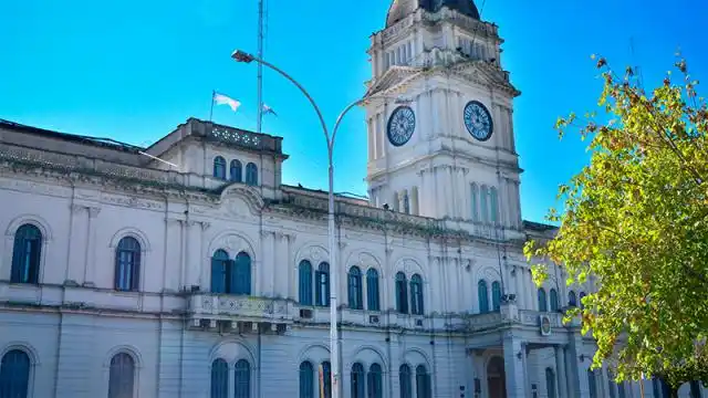 Comienza el pago del aguinaldo para activos y pasivos provinciales