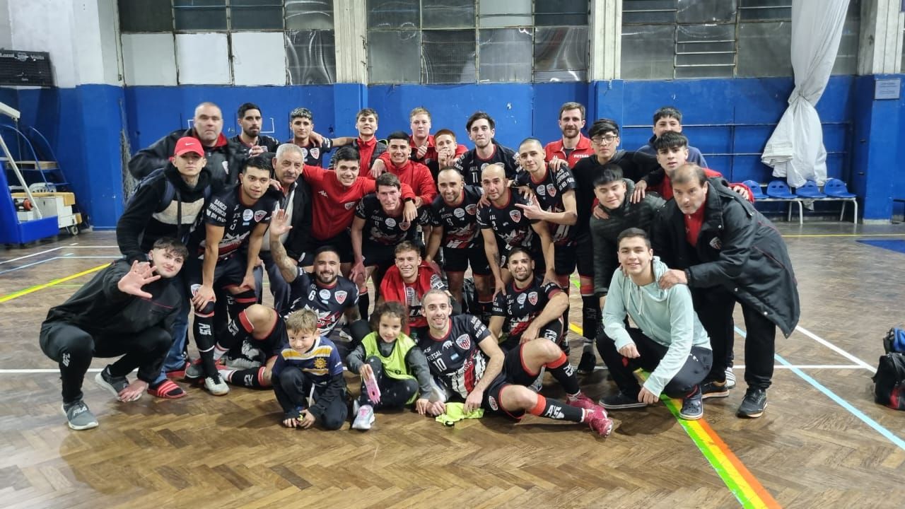 El plantel de Banco Provincia espera por el debut.