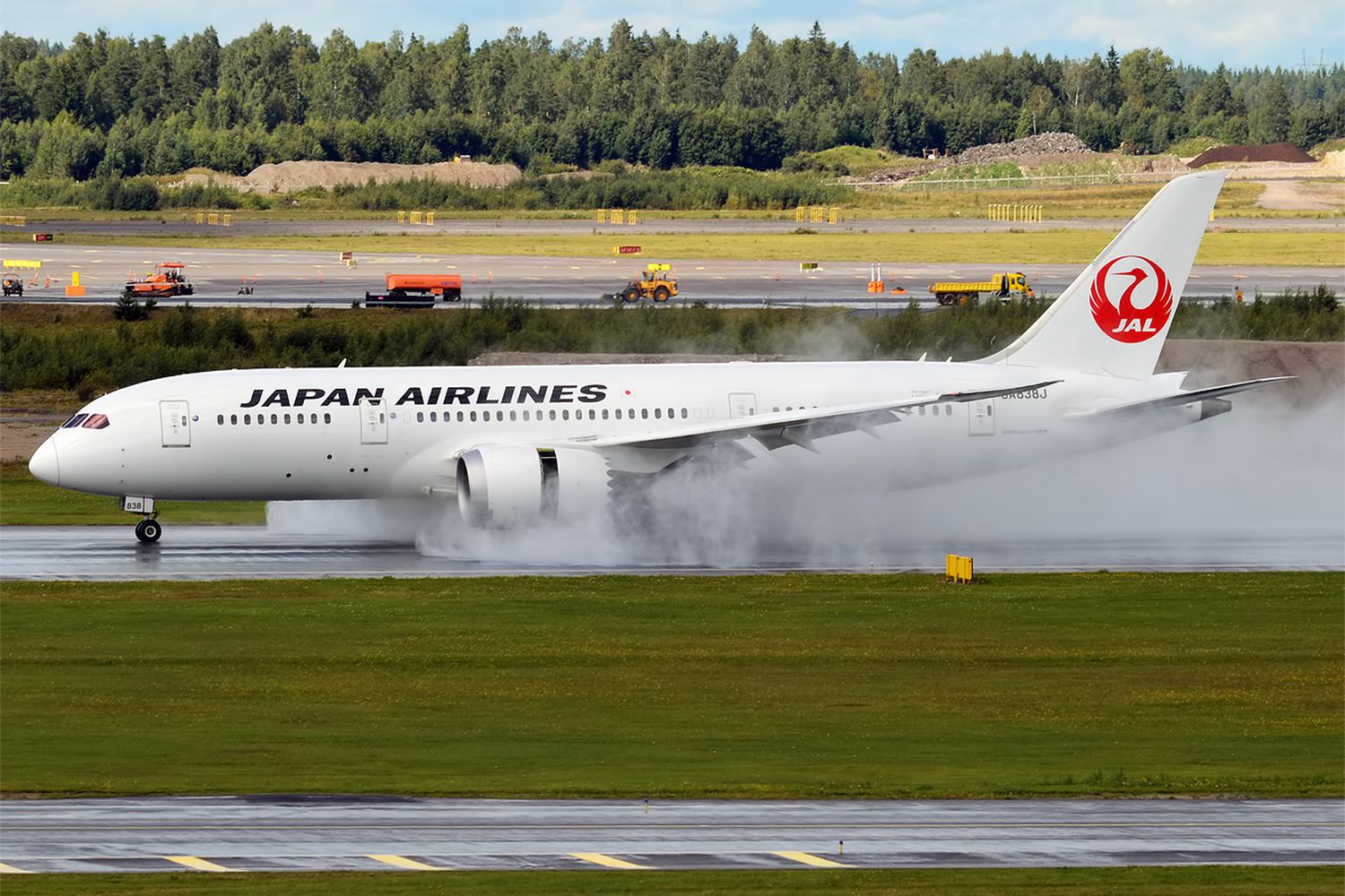 Japan Airlines increases operations to Hawaii and Guam