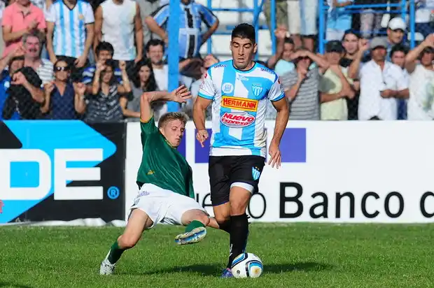 Mateo Acosta jugará en Deportivo Madryn en la próxima temporada